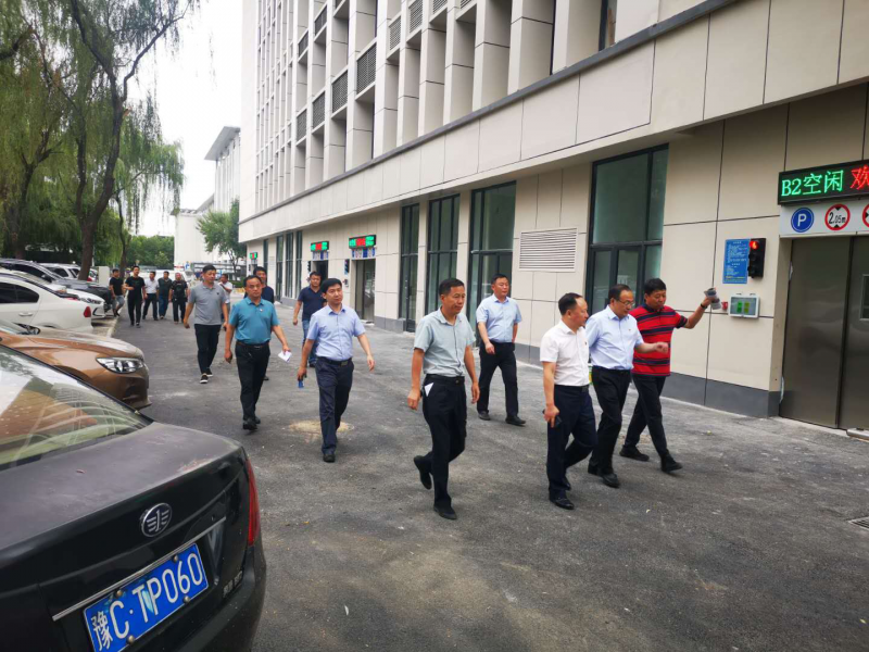 洛陽(yáng)市委常委、市政府黨組成員魏建平 督導(dǎo)調(diào)研我市城市停車場(chǎng)重點(diǎn)項(xiàng)目建設(shè)工作